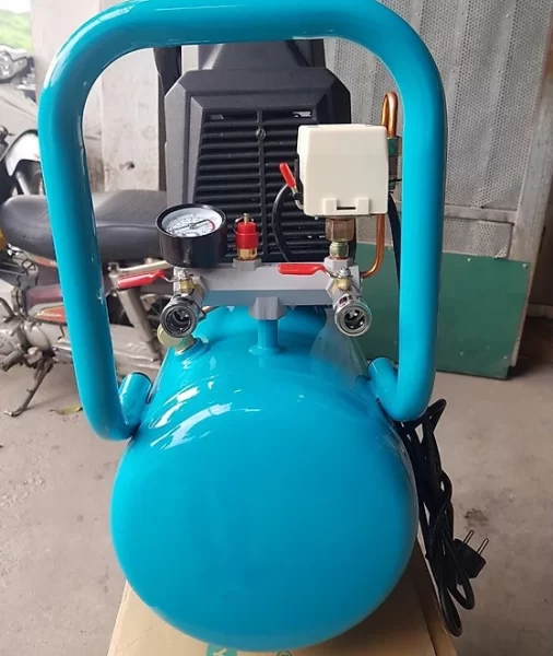 Máy nén khí 30l 3.5hp Jetman JM-30F Máy nén khí 30l 3.5hp Jetman JM-30F