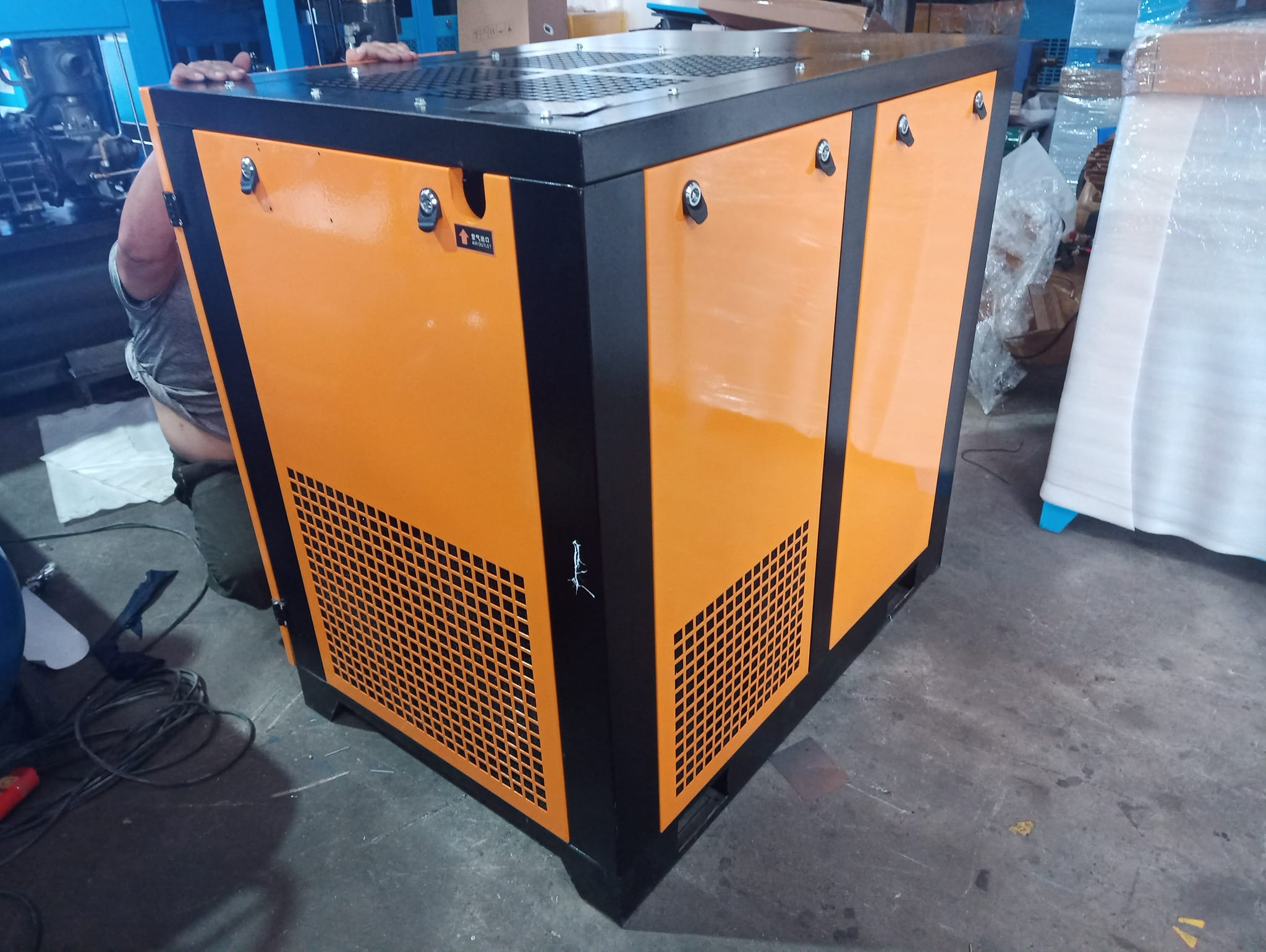 Máy nén khí biến tần Pegasus TMBT 30HP (22kw) Inverter 3 Máy nén khí biến tần Pegasus TMBT 30HP (22kw) Inverter