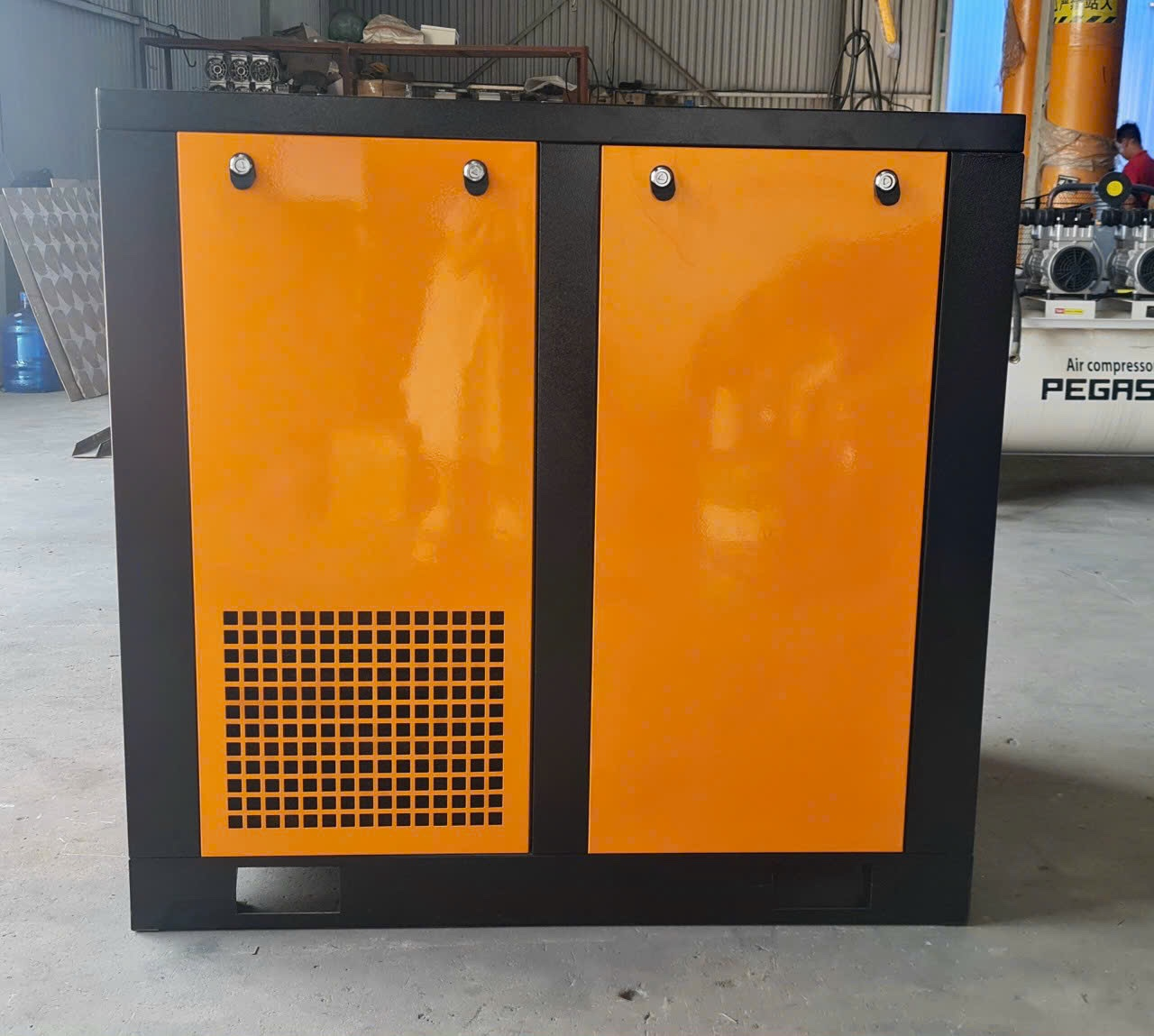 Máy nén khí biến tần Pegasus TMBT 150HP (110kw) Inverter 3 Máy nén khí biến tần