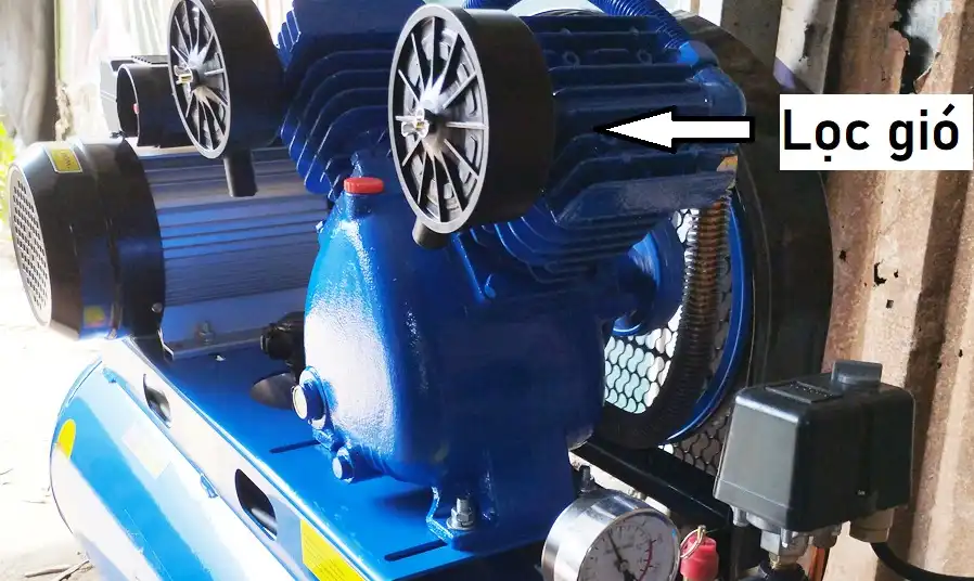 Máy nén khí bị nóng và cách khắc phục chi tiết 11 Lọc gió bẩn và không được thay thể định kỳ làm máy nén khí bị nóng
