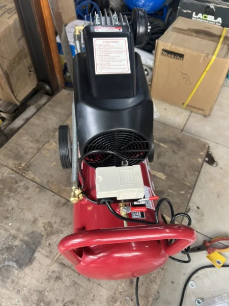 Máy nén khí 30l Panda 30-PT 3.5HP 11 Máy nén khí có dầu 30l Panda 30-PT 3.5HP