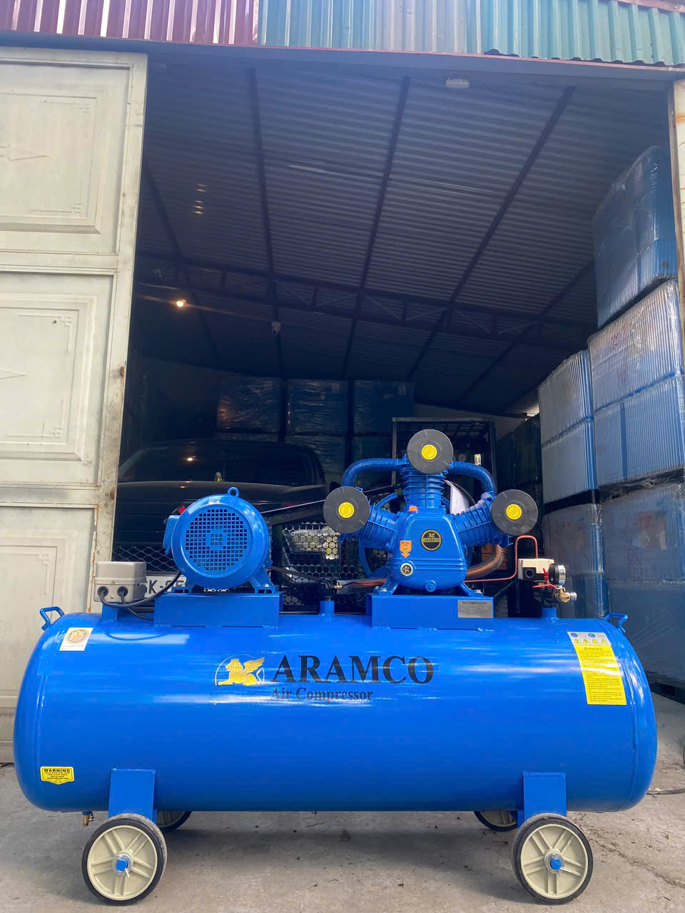 Máy nén khí 10hp 300l Aramco W-0.9/8 11 Máy nén khí 10hp 300l Aramco W-0.9/8