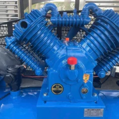 Máy nén khí 10hp 330l Aramco V-1.05/12.5 8 Máy nén khí 10hp Aramco V-1.05/12.5