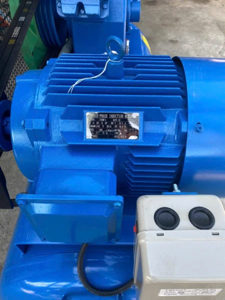 Máy nén khí 20Hp (15kw) 500 lít Aramco W-2.0/8-500L 15 Máy nén khí 20Hp (15kw) 500 lít Aramco W-2.0/8-500L
