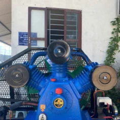 Máy nén khí 15hp (11kw) 500 lít Aramco W-1.6/8-500L 15 Máy nén khí 15hp (11kw) 500 lít Aramco