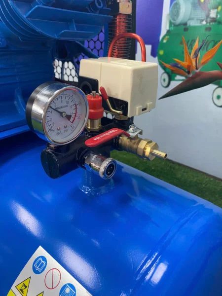 Máy nén khí 10hp 200l Aramco W-0.9/8 19 Máy nén khí 10hp 200l Aramco W-0.9/8