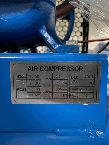 Máy nén khí 300 lít 5.5hp Aramco V-0.6/8 21 Máy nén khí 300 lít Aramco