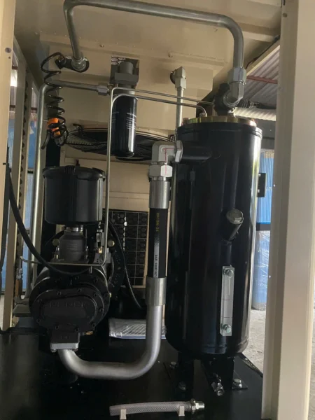 Máy nén khí cao áp 16 bar 20hp Aramco HDG-15VPM (1.23) 27 Máy nén khí cao áp 16 bar 20hp Aramco HDG-15VPM (1.2)